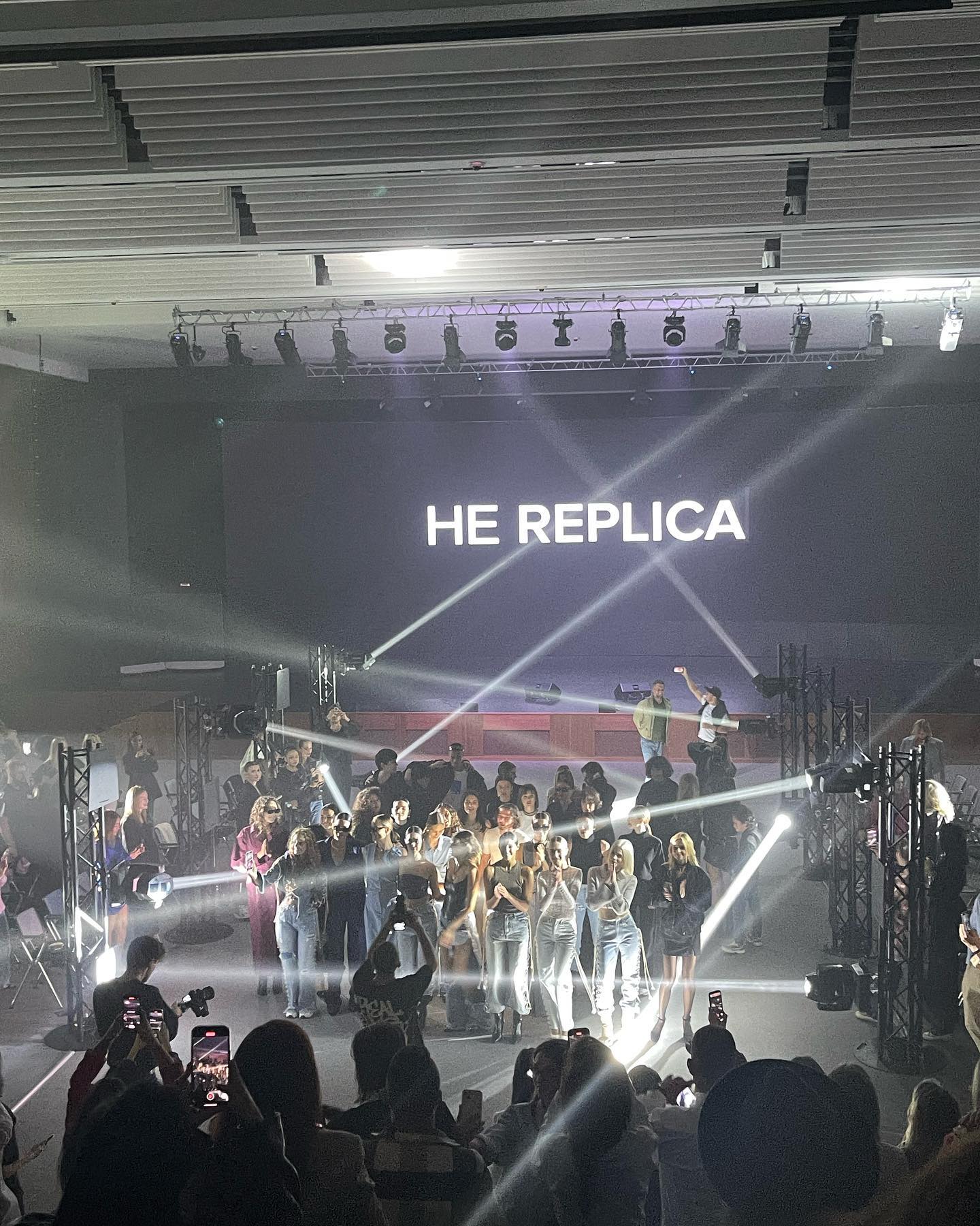 НЕ REPLICA